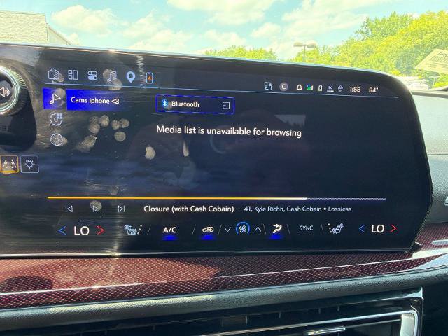 Used 2025 Chevrolet Traverse Z71 w/ Enhanced Driving Package AWD/4WD image 30