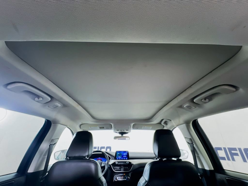 Certified 2022 Ford Escape SEL w/ Technology Package image 38