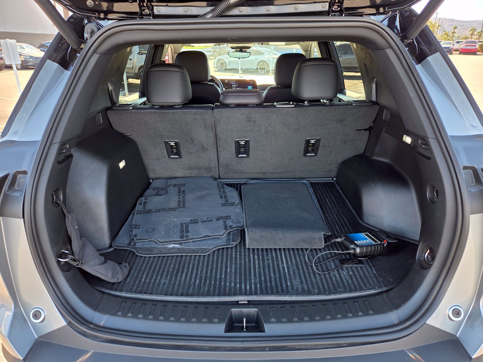 Used 2026 Chevrolet Equinox LT w/ Convenience Package II FWD image 13