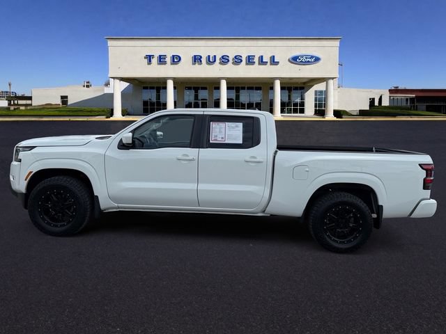 Used 2022 Nissan Frontier SV w/ Technology Package AWD/4WD image 3