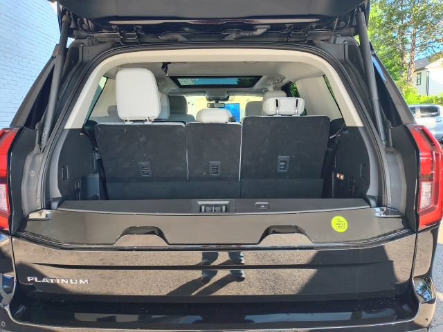 Certified 2025 Ford Expedition Platinum w/ Platinum Ultimate Package AWD/4WD image 38