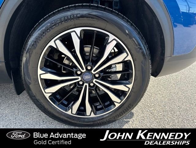 Certified 2022 Ford Escape SE w/ SE Sport Appearance Package AWD/4WD image 6