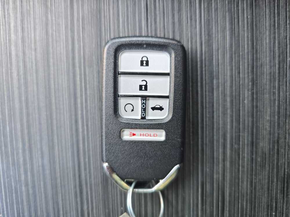 Used 2017 Honda Pilot Elite image 22