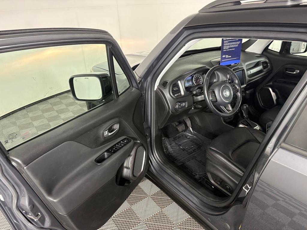 Used 2022 Jeep Renegade Limited AWD/4WD image 11