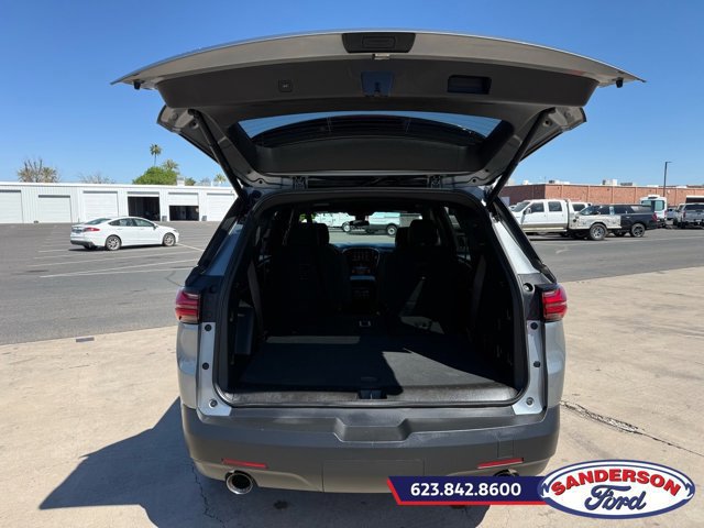 Used 2023 Chevrolet Traverse LT image 10