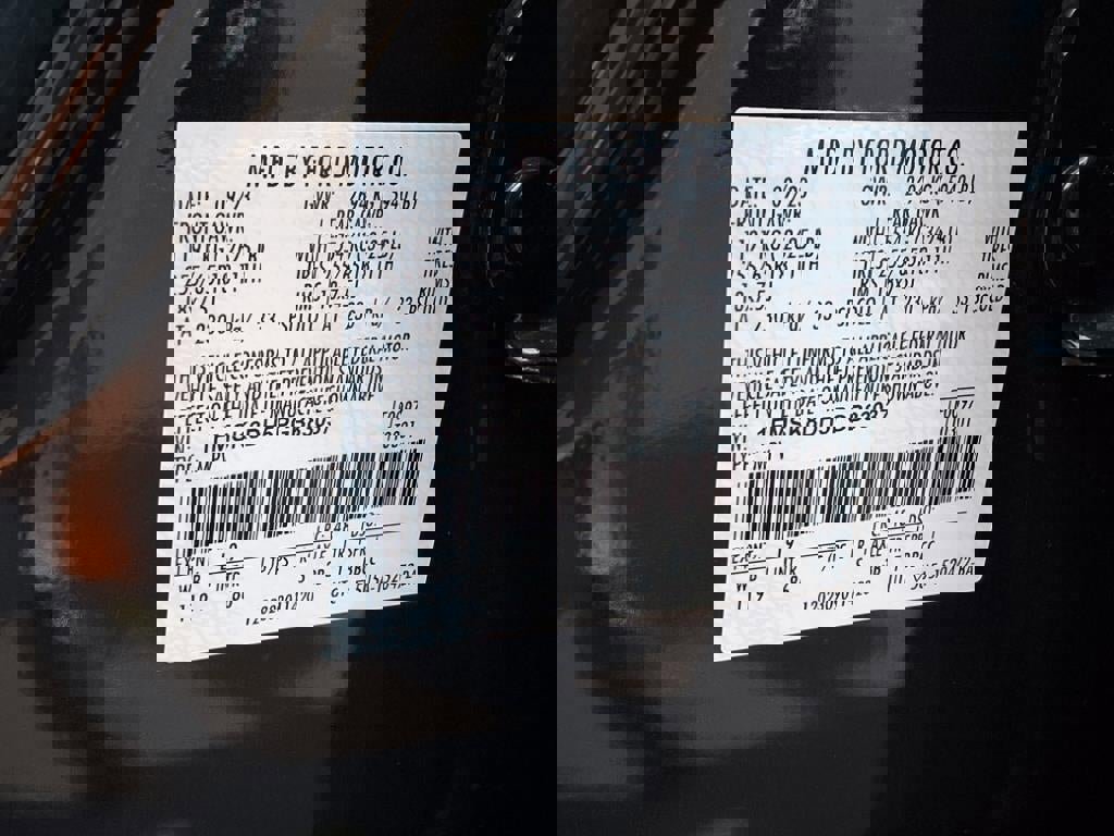 Certified 2023 Ford Explorer XLT image 24