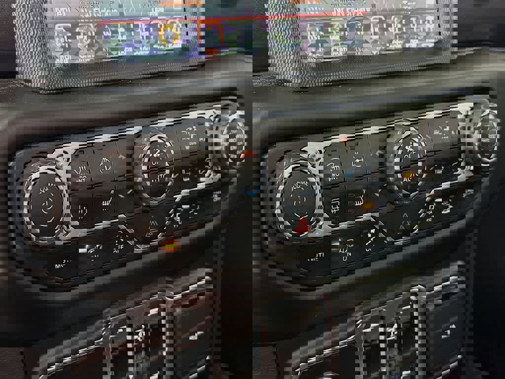 Used 2021 Jeep Wrangler Unlimited Rubicon w/ Trailer Tow Package image 21