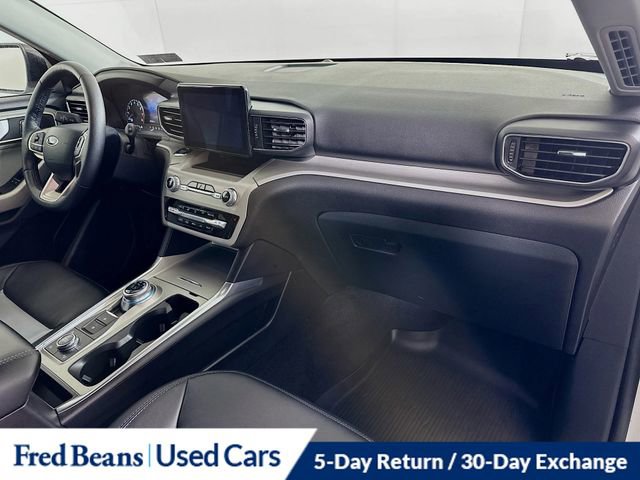 Certified 2023 Ford Explorer XLT image 31