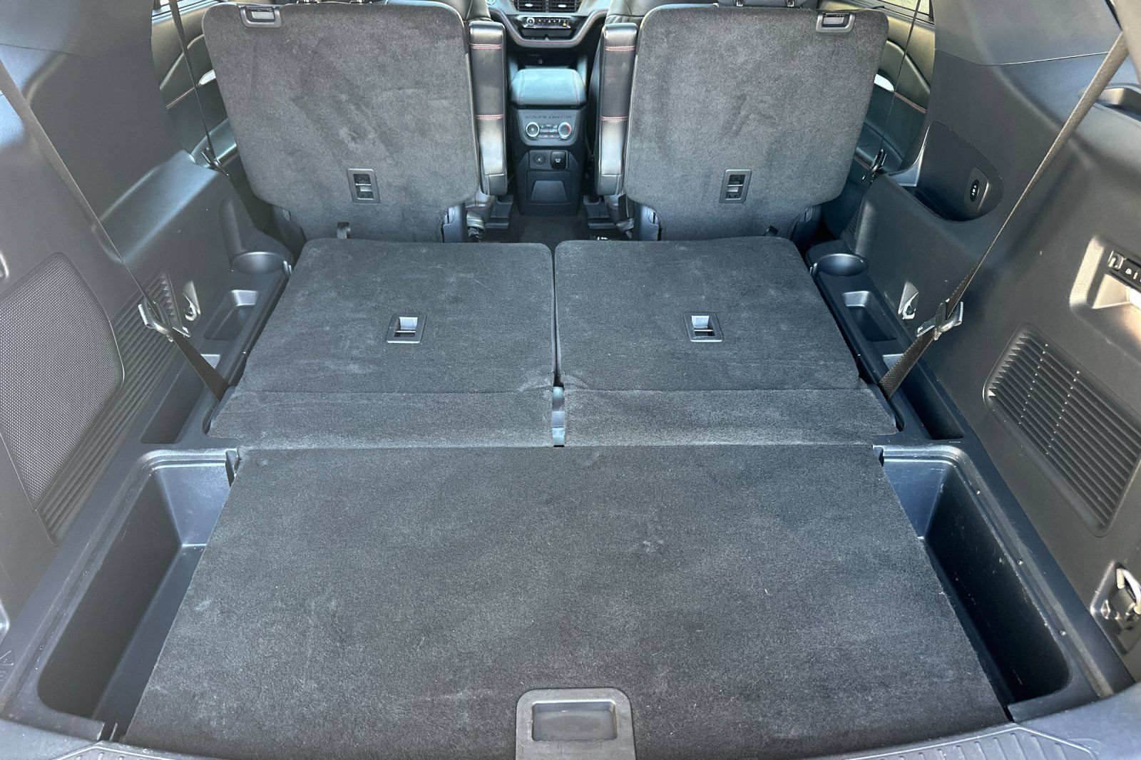 Certified 2025 Ford Explorer ST AWD/4WD image 17