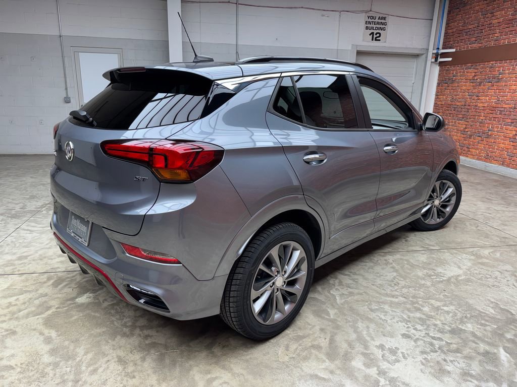 Used 2020 Buick Encore GX Select w/ Experience Buick Package image 4