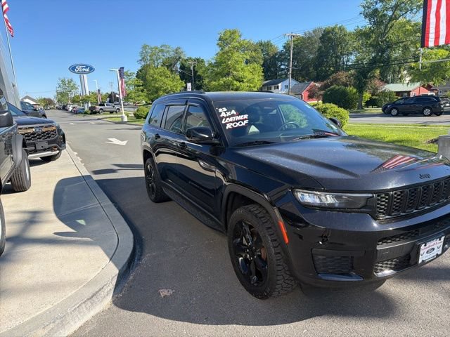 Used 2023 Jeep Grand Cherokee L Laredo AWD/4WD image 5