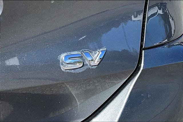Used 2017 Nissan Rogue SV FWD image 8