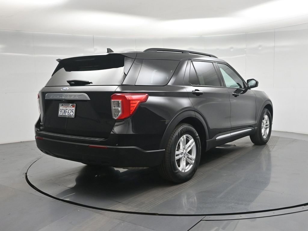 Certified 2023 Ford Explorer XLT image 26