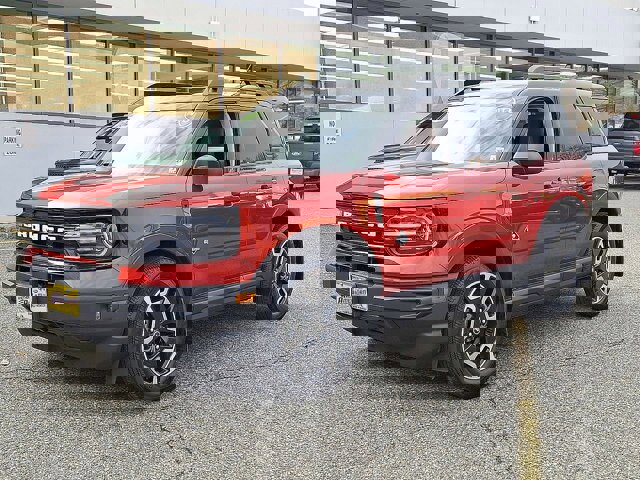 Certified 2022 Ford Bronco Sport Outer Banks w/ Tech Package image 2