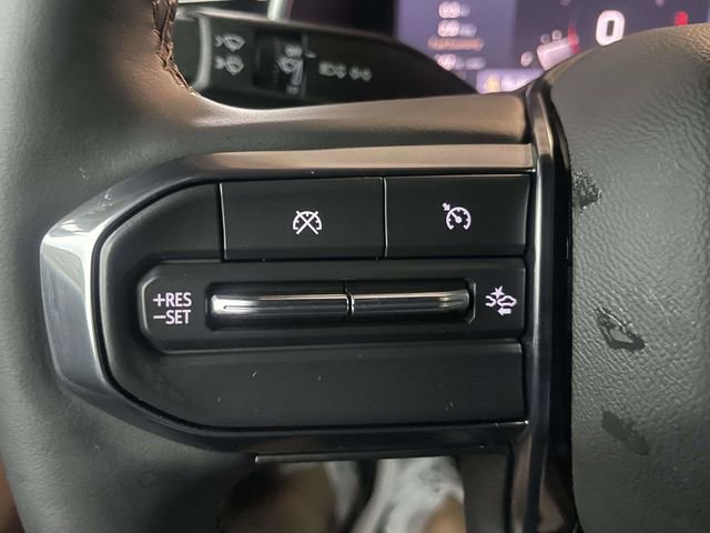 Used 2024 GMC Canyon AT4 w/ AT4 Premium Package AWD/4WD image 23