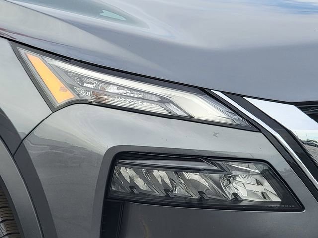 Used 2023 Nissan Rogue S AWD/4WD image 15