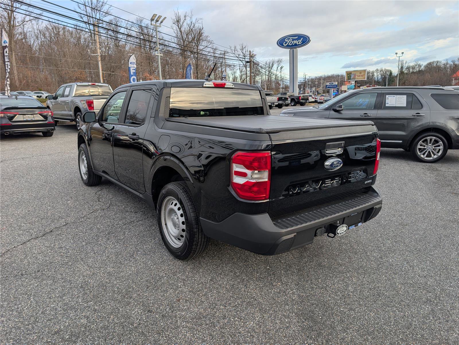 Certified 2022 Ford Maverick XL w/ Equipment Group 100A Standard image 3