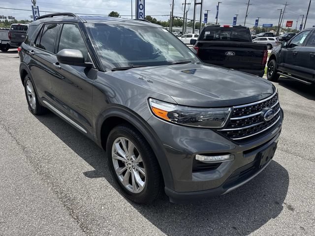 Certified 2020 Ford Explorer XLT w/ Equipment Group 202A RWD image 3