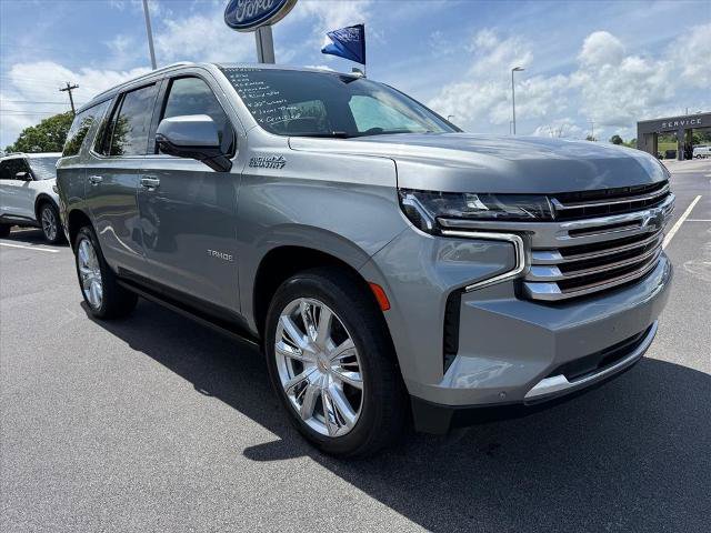 Used 2023 Chevrolet Tahoe High Country w/ Premium Package AWD/4WD image 2