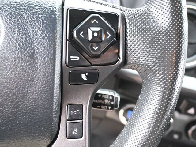 Used 2023 Toyota Tacoma TRD Off-Road w/ Technology Package AWD/4WD image 17