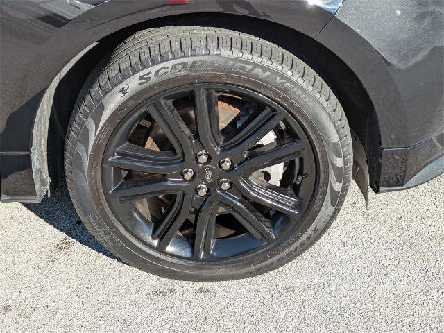 Certified 2024 Ford Edge ST-Line image 10