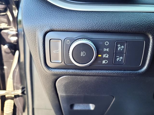 Certified 2021 Ford Explorer XLT w/ Equipment Group 202A RWD image 16