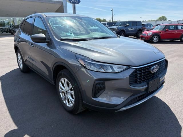 Certified 2025 Ford Escape Active AWD/4WD image 10