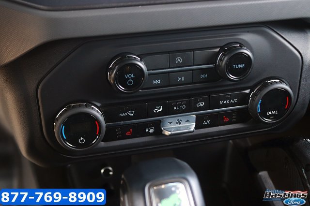 Certified 2024 Ford Bronco Black Diamond w/ Sasquatch Package AWD/4WD image 23