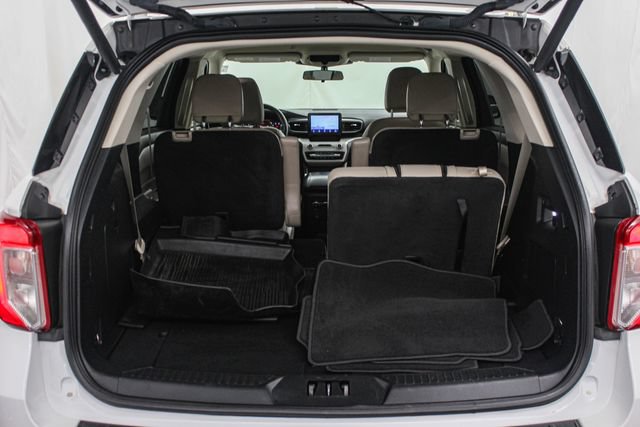 Certified 2023 Ford Explorer XLT w/ Equipment Group 202A AWD/4WD image 12