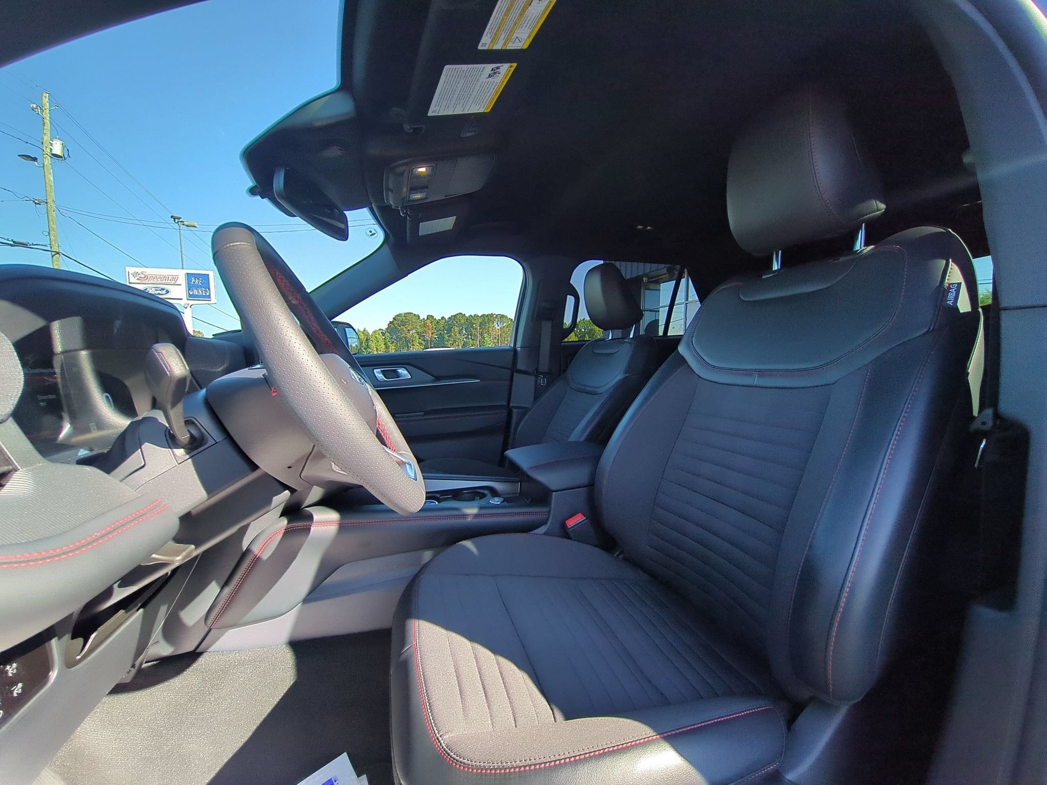 Certified 2026 Ford Explorer ST-Line RWD image 23