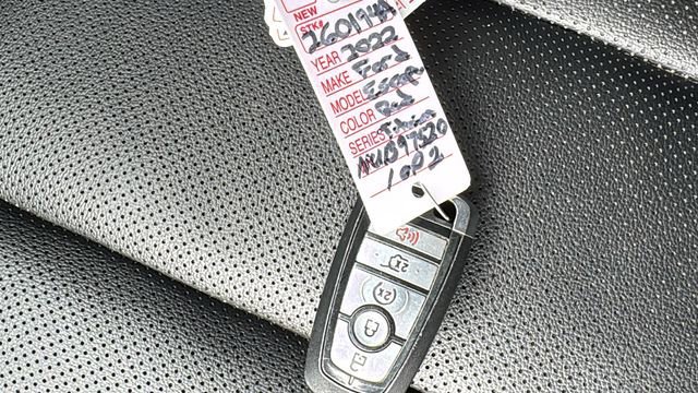 Certified 2022 Ford Escape Titanium w/ Class II Trailer Tow Package image 32