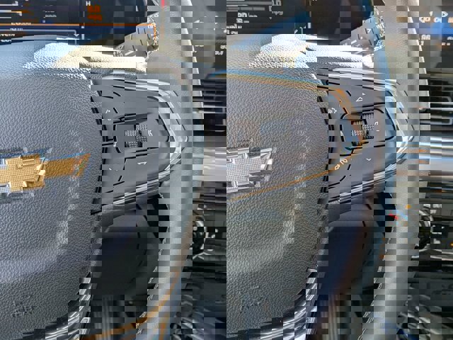 Used 2025 Chevrolet Trax LT w/ Driver Confidence Package image 18