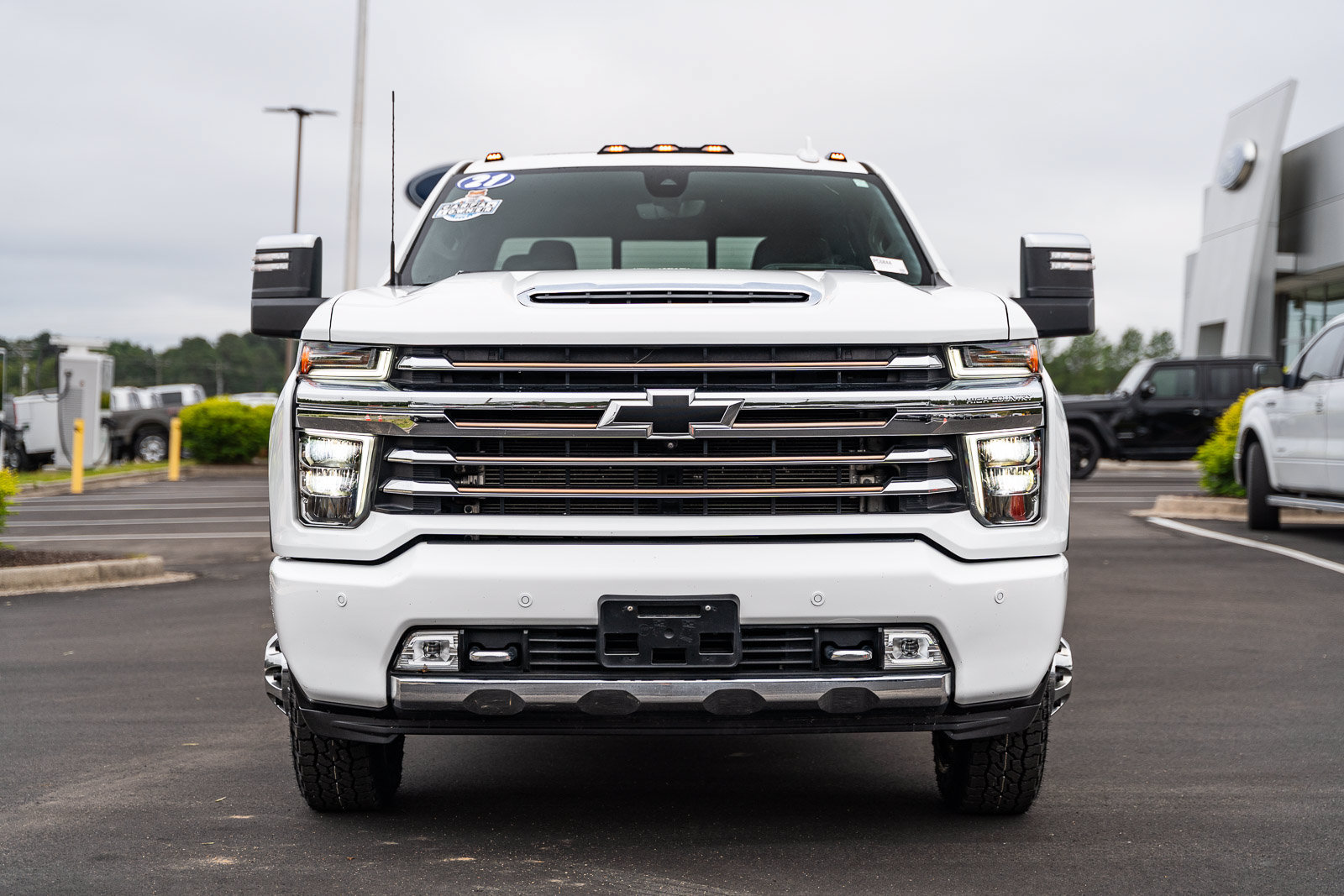 Used 2021 Chevrolet Silverado 3500 High Country AWD/4WD image 2