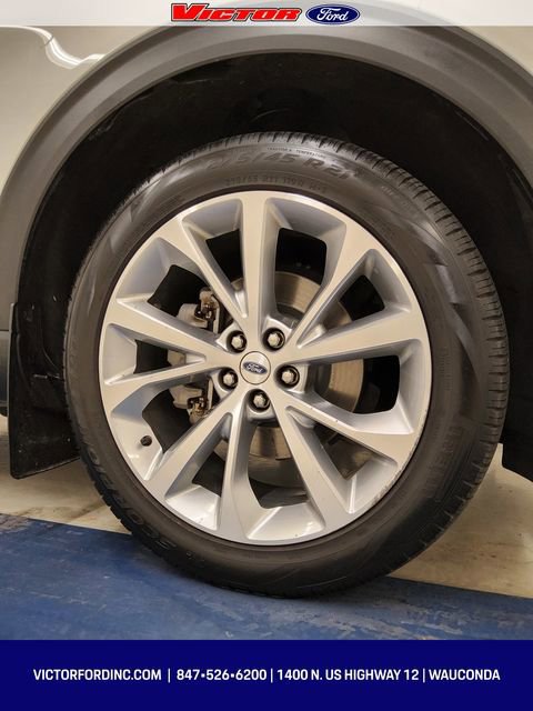 Certified 2022 Ford Explorer Platinum w/ Equipment Group 601A image 11