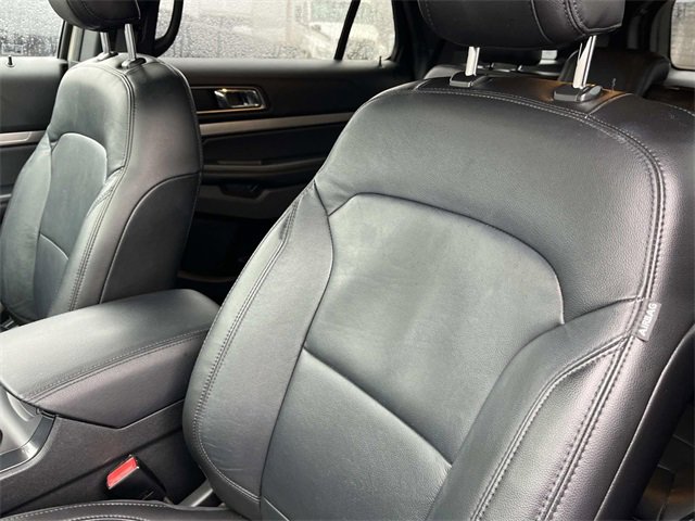 Certified 2018 Ford Explorer XLT w/ Equipment Group 202A image 30