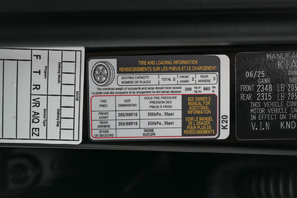 Used 2025 Kia Niro LX FWD image 22