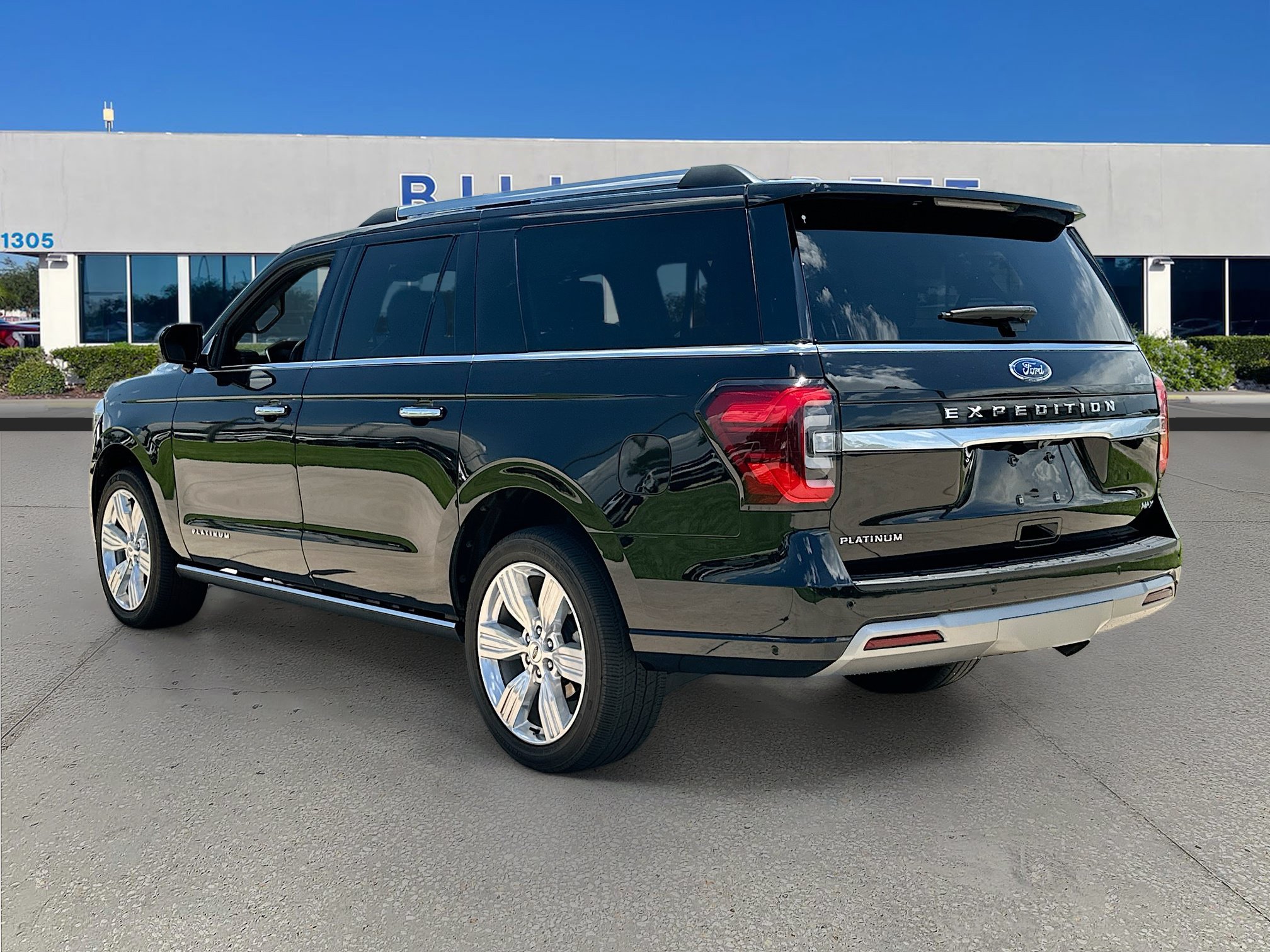Certified 2024 Ford Expedition Max Platinum AWD/4WD image 5