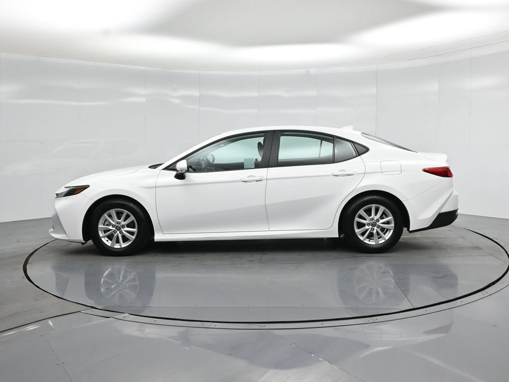 Used 2025 Toyota Camry LE FWD image 23