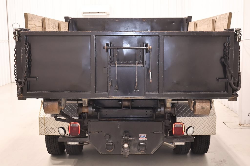 Certified 2017 Ford F550 4x4 Regular Cab Super Duty w/ XLT Value Package image 9