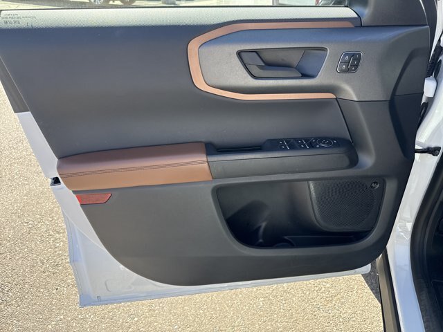Certified 2025 Ford Bronco Sport Outer Banks w/ Outer Banks Tech Package+ AWD/4WD image 14