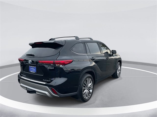 Used 2022 Toyota Highlander Platinum image 3