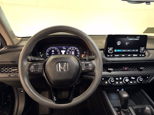 Used 2023 Honda Accord EX image 7