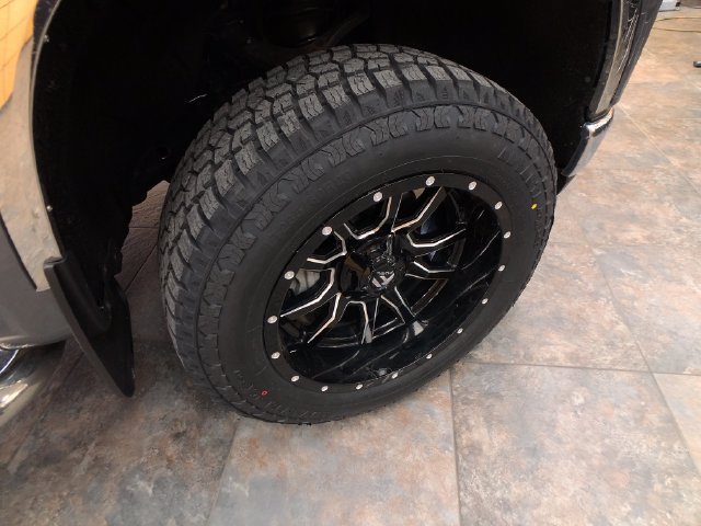 Used 2019 Chevrolet Silverado 1500 LT w/ All-Star Edition AWD/4WD image 9