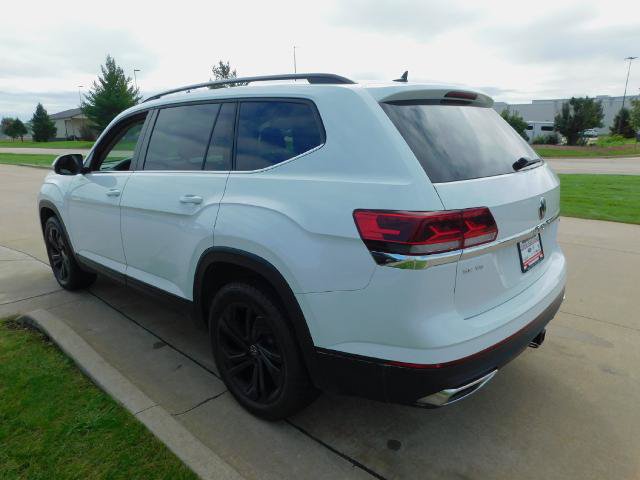 Used 2023 Volkswagen Atlas SE w/ Black Wheel Package AWD/4WD image 11