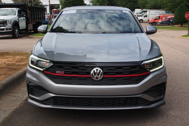 Used 2019 Volkswagen Jetta GLI FWD image 2