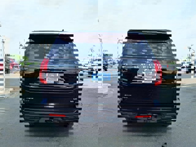 Certified 2025 Ford Expedition Max Active image 3