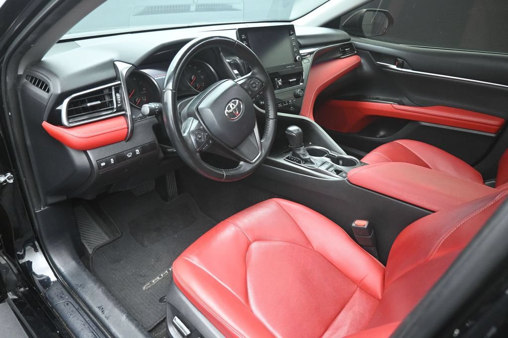 Used 2022 Toyota Camry XSE FWD image 19