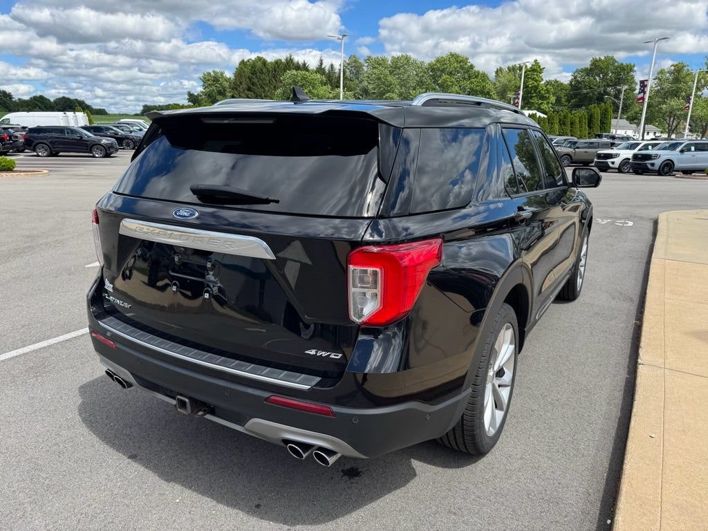 Certified 2022 Ford Explorer Platinum w/ Equipment Group 601A AWD/4WD image 9