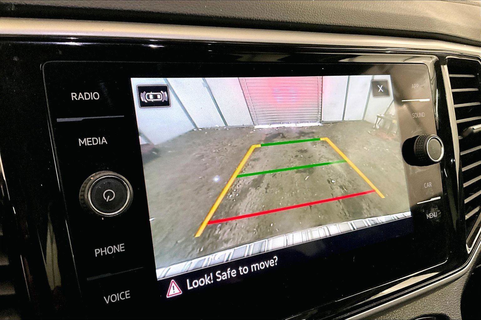 Used 2023 Volkswagen Atlas SE image 20