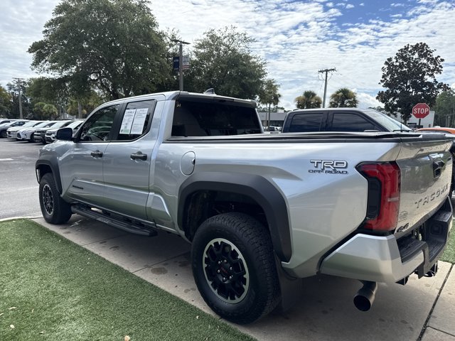 Used 2025 Toyota Tacoma TRD Off-Road AWD/4WD image 7